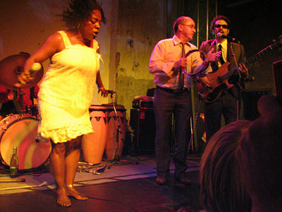 Sharon Jones and the Dap-Kings • press photos © beate sandor